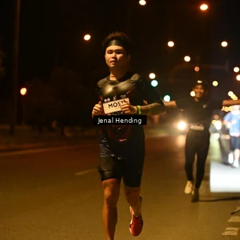 Runner Photo 7714115