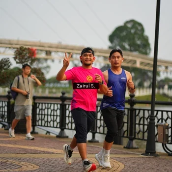 Runner Photo 7714124