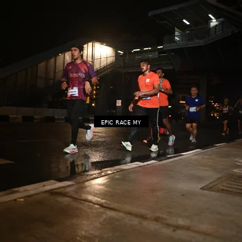 Runner Photo 7714135