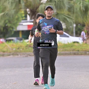Runner Photo 7714138