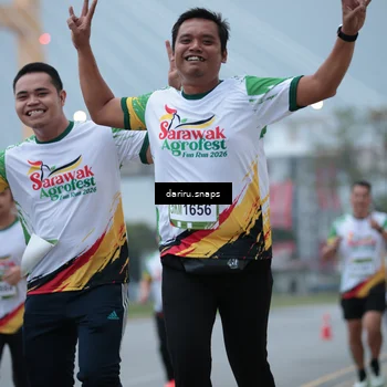 Runner Photo 7714156