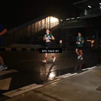Runner Photo 7714158