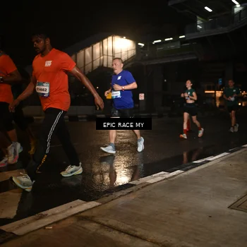 Runner Photo 7714159