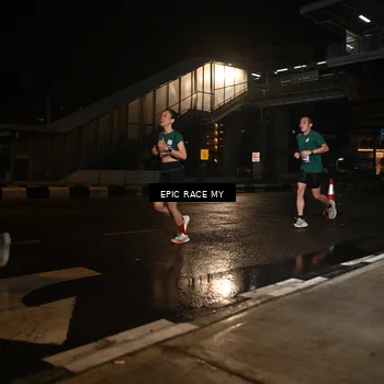 Runner Photo 7714167