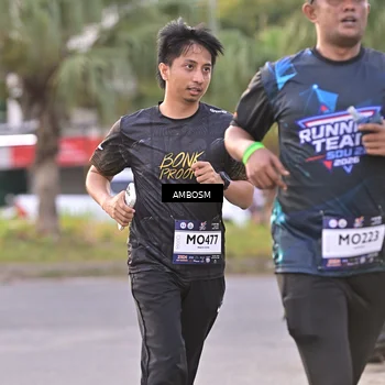Runner Photo 7714172