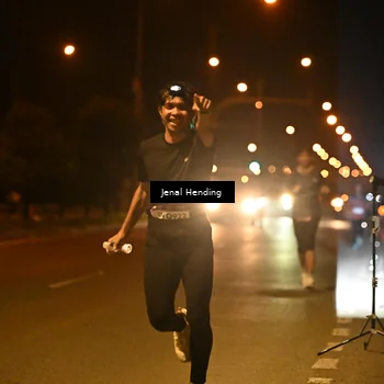 Runner Photo 7714174
