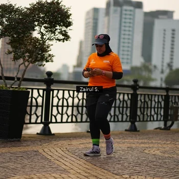 Runner Photo 7714182