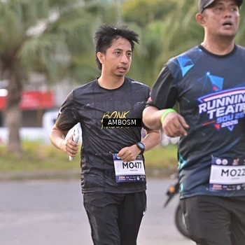 Runner Photo 7714184