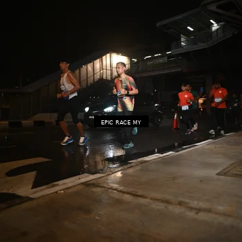 Runner Photo 7714189
