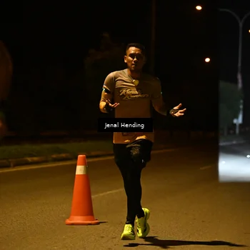 Runner Photo 7714203