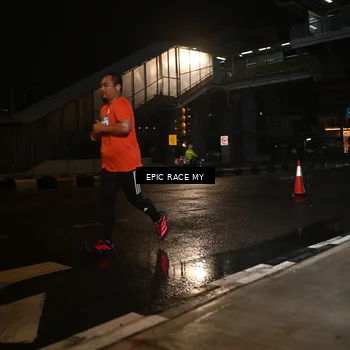 Runner Photo 7714209