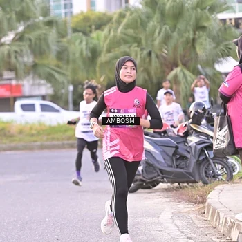 Runner Photo 7714211