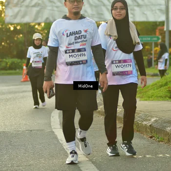 Runner Photo 7714215