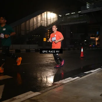 Runner Photo 7714217