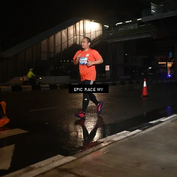 Runner Photo 7714218