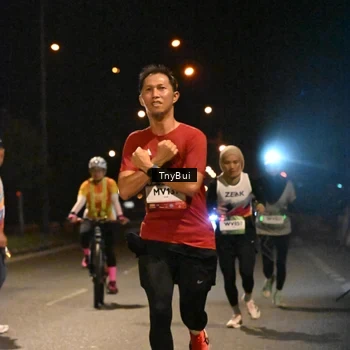 Runner Photo 7714224