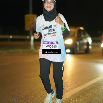 Runner Photo 7714242