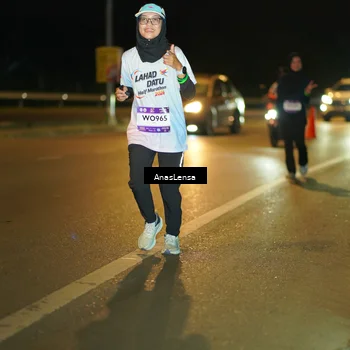 Runner Photo 7714243