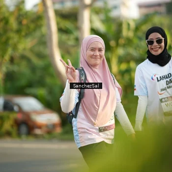 Runner Photo 7714248