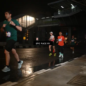 Runner Photo 7714252
