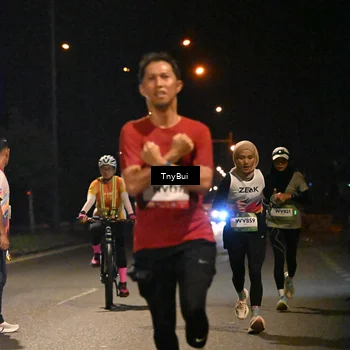 Runner Photo 7714269