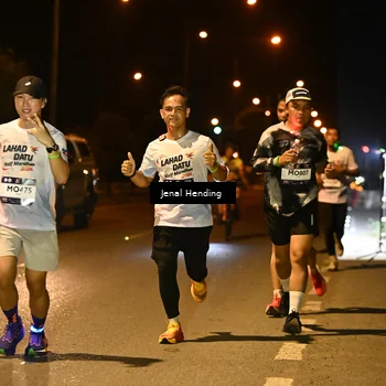 Runner Photo 7714283