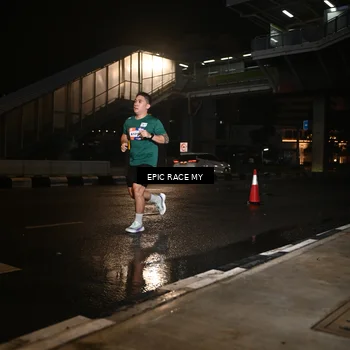 Runner Photo 7714293