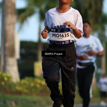 Runner Photo 7714304
