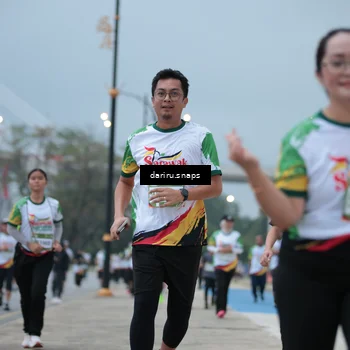 Runner Photo 7714307