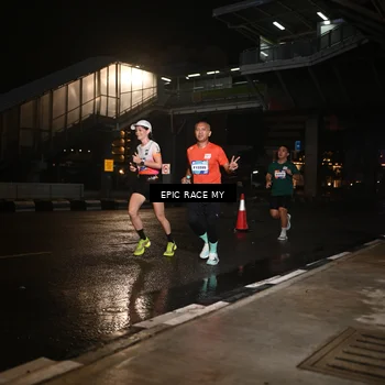Runner Photo 7714320