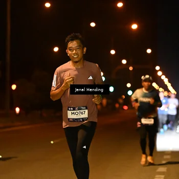 Runner Photo 7714322