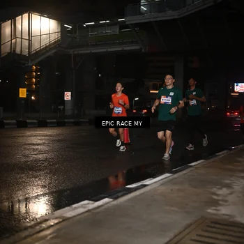 Runner Photo 7714337