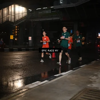 Runner Photo 7714338