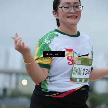 Runner Photo 7714340