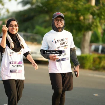 Runner Photo 7714344