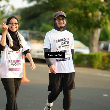 Runner Photo 7714345