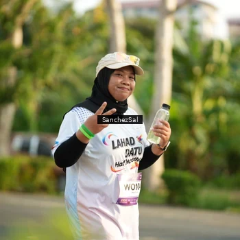 Runner Photo 7714346