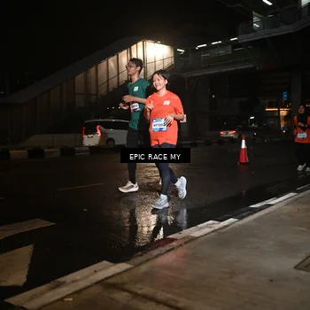 Runner Photo 7714350