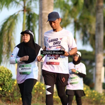 Runner Photo 7714362