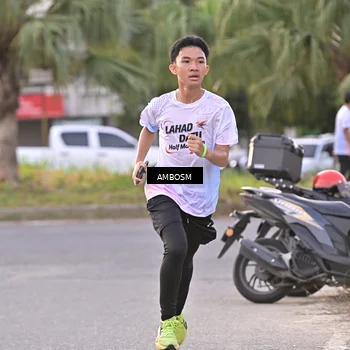 Runner Photo 7714372
