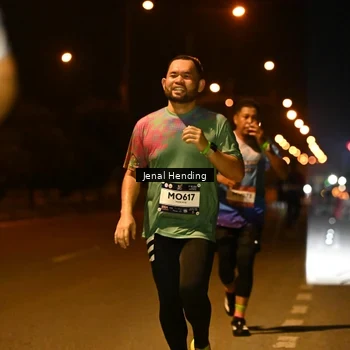 Runner Photo 7714383