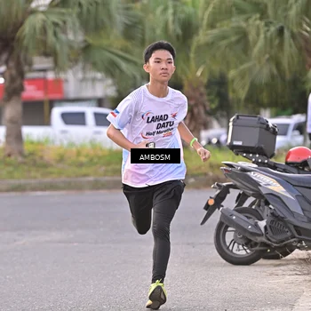 Runner Photo 7714390