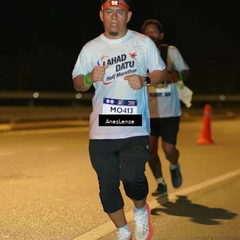 Runner Photo 7714411