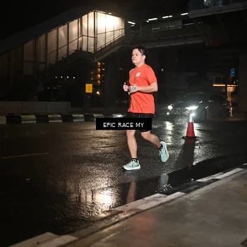 Runner Photo 7714428