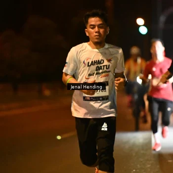 Runner Photo 7714432