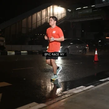 Runner Photo 7714457