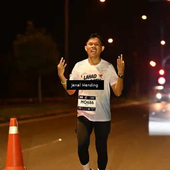 Runner Photo 7714470