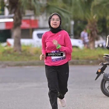 Runner Photo 7714473