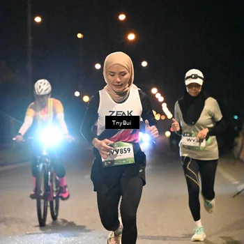 Runner Photo 7714474
