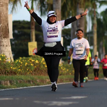 Runner Photo 7714476
